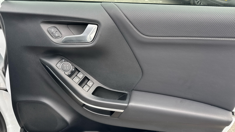 Ford Puma 1.0 EcoBoost Hybrid mHEV ST-Line Vignale 5dr Petrol Hatchback